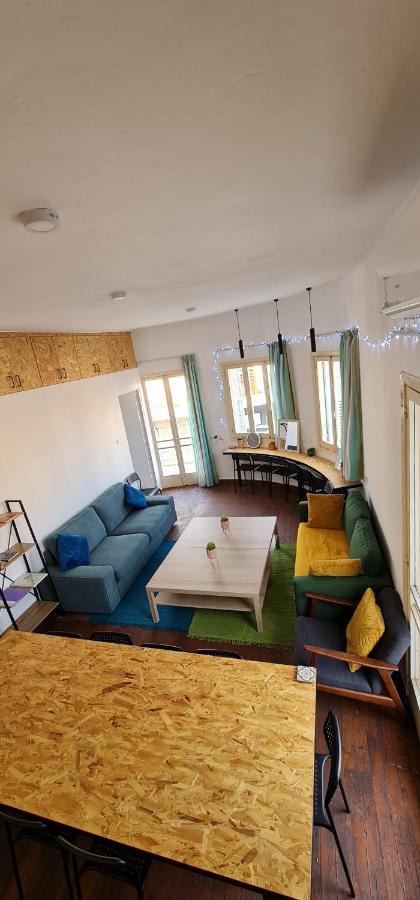 Bee Hostel Paphos Exterior photo