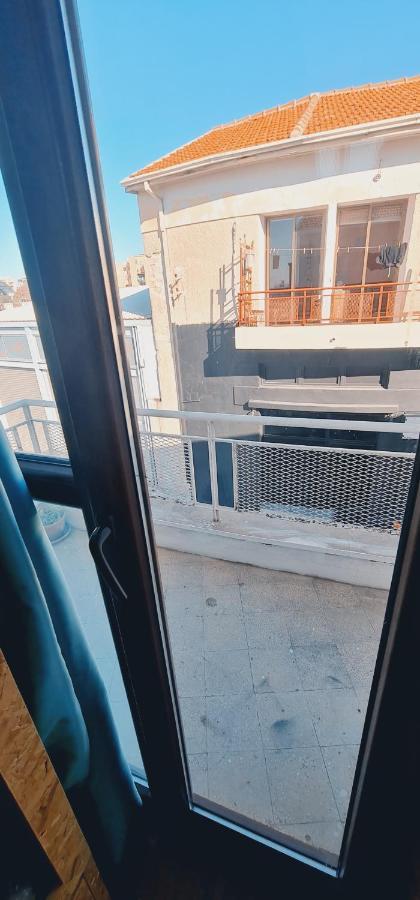 Bee Hostel Paphos Exterior photo